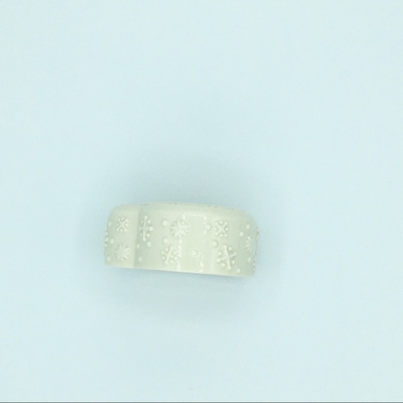 3/$20 LENOX Yuletide Glowlite Heart Shaped Votive Candle Holder- Retired - Picture 7 of 9